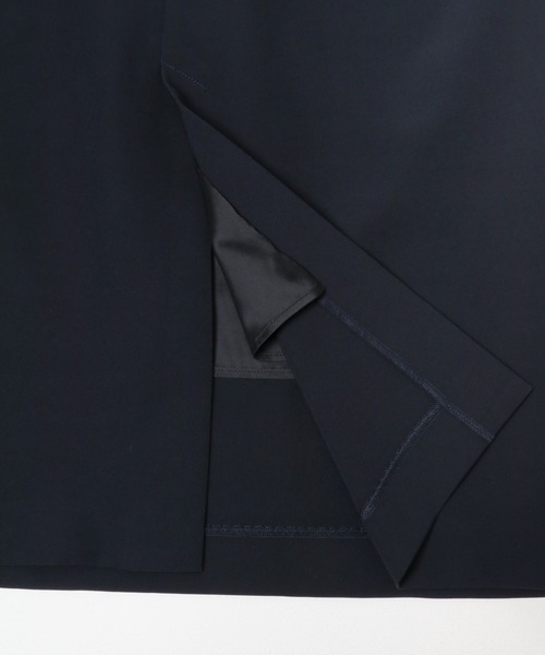 URBAN RESEARCH（アーバンリサーチ）の「フレアスリーブワンピース（ワンピース・レディース・ブラック/ネイビー・38/36）」の20枚目の写真