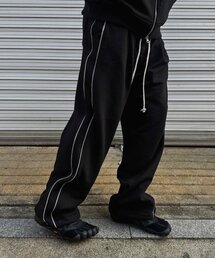 CLACO（クラコ）の「3Mサイドラインワイドバルーンスウェットパンツ（ブラック）（スウェットパンツ）」