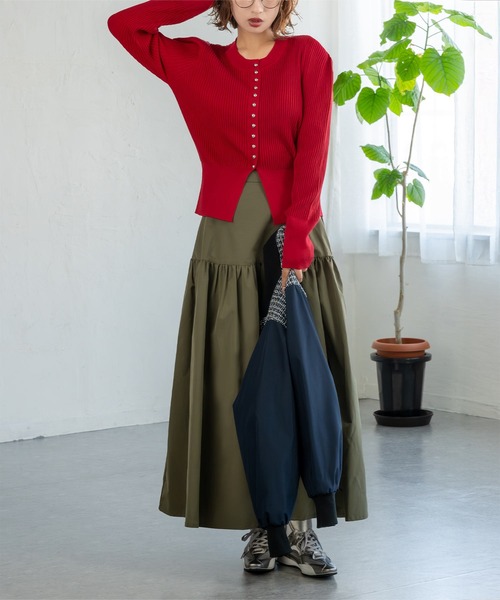 KOBE LETTUCE(コウベレタス)の「ボリューム袖ボタンデザインカーディガン(カーディガン/ボレロ・レディース・アイボリー系/レッド/グレー/ネイビー・M)」の9枚目の写真