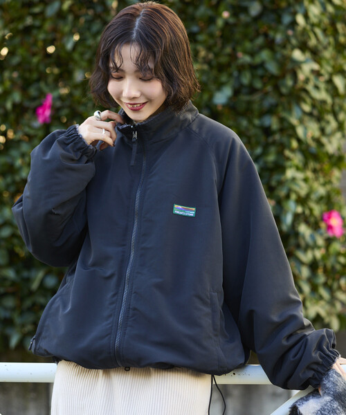 FREAK'S STORE（フリークスストア）の「限定展開 リラックスフィット ナイロンフリース リバーシブル スタンドブルゾン（ブルゾン・メンズ・ブラック/ネイビー/チャコールグレー・LARGE/MEDIUM/SMALL/X-LARGE）」の2枚目の写真