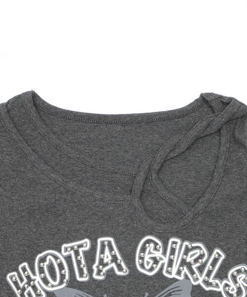 dispark(ディスパーク)の「DISPARK/【26年春夏新作】バタフライスタッズロゴデザイントップ(Tシャツ/カットソー・レディース・ブラウン/ブラック・FREE)」の6枚目の写真
