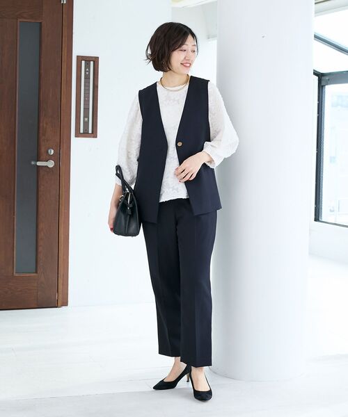 le.coeur blanc（ルクールブラン）の「ツインクロスバックフリルジレ（その他アウター・レディース・ネイビー/ベージュ・38）」の20枚目の写真