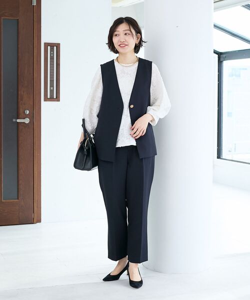 le.coeur blanc（ルクールブラン）の「ツインクロスバックフリルジレ（その他アウター・レディース・ネイビー/ベージュ・38）」の21枚目の写真