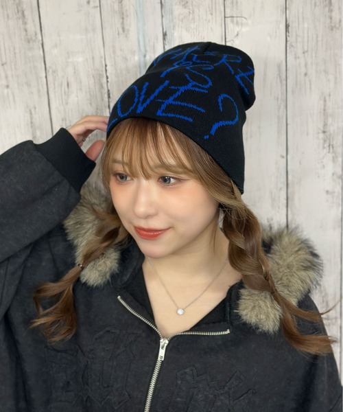 GORGE(ゴージ)の「《英字LOVEメッセージ×存在感デザイン》ニットビーニー帽/秋冬(ニットキャップ/ビーニー・レディース・ブラック/グレー/オフホワイト・F)」の4枚目の写真