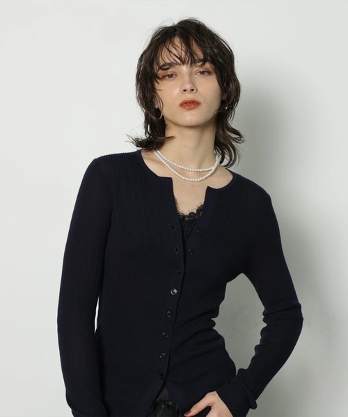 週末限定◎CADUNE ネイビー レース付き アンサンブル　ネイビー CADUNE（カデュネ）の「レースキャミ付きアンサンブル（ニット