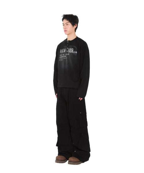 AAKAM(アーカム)の「Knee Pin-Tuck Double Pocket Cargo Pants (Black)(その他パンツ・レディース・その他・2/1)」の12枚目の写真