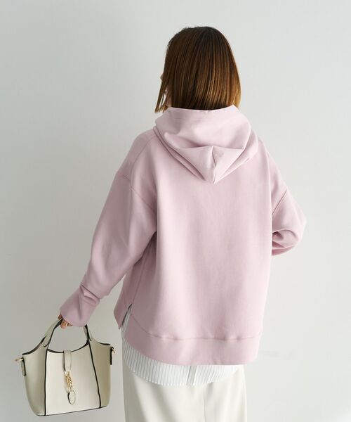 YECCA VECCA(イェッカヴェッカ)の「ダンボールフーディー(スウェット・レディース・杢グレー/ライトベージュ/ネイビー/ピンク・FREE)」の19枚目の写真