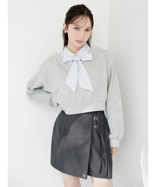 dazzlin(ダズリン)の「ボウタイシャツレイヤードスウェット(スウェット・レディース・オフホワイト/グレー/ネイビー・FREE)」の5枚目の写真