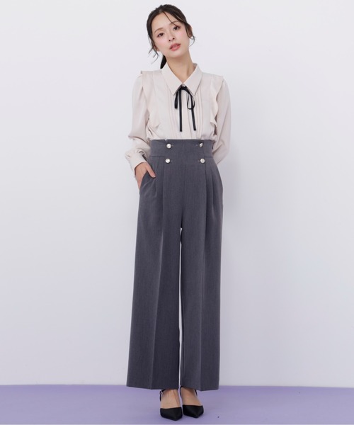 JILL by JILL STUART(ジルバイジルスチュアート)の「メタル釦ストレートイージーパンツ(その他パンツ・レディース・ピンク/グレー/ネイビー・MEDIUM/SMALL)」の1枚目の写真