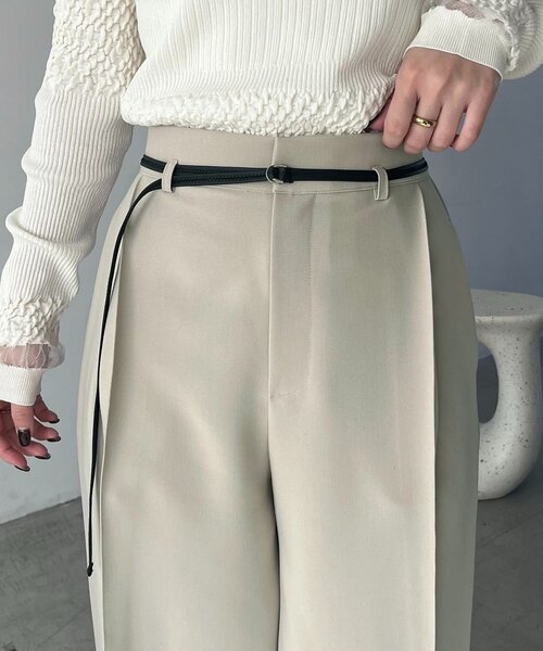 CAPRICIEUX LE'MAGE(カプリシューレマージュ)の「【低身長サイズあり】カーブタックベルト付パンツ(その他パンツ・レディース・ライトベージュ/ブラック・PS/38/36)」の19枚目の写真