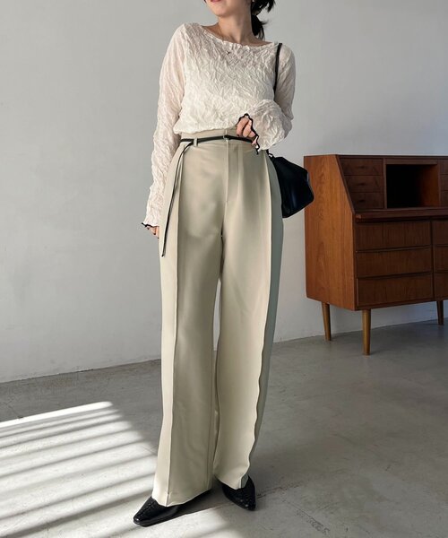 CAPRICIEUX LE'MAGE(カプリシューレマージュ)の「【低身長サイズあり】カーブタックベルト付パンツ(その他パンツ・レディース・ライトベージュ/ブラック・PS/38/36)」の5枚目の写真