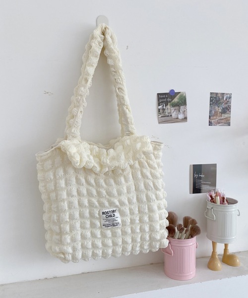 almo（アルモ）の「【Bls】【ZA】【Bling Leads】ポップコーン柄　キルティングショルダーバッグ(BL)（ショルダーバッグ・レディース・ベージュ/ホワイト/ブラック・FREE）」の3枚目の写真