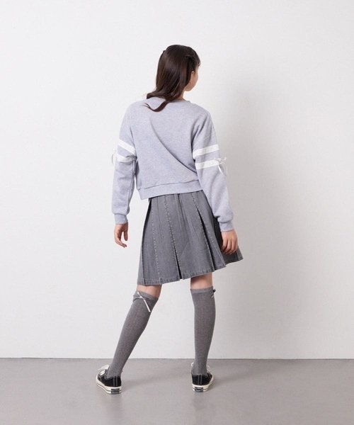 a.v.v（アーヴェヴェ）の「[120-160]ビジューデニムプリーツスカート（スカート・キッズ・ダークインディゴブルー・150/140）」の17枚目の写真