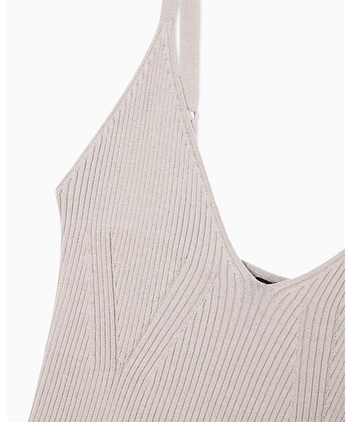 ARMANI EXCHANGE（アルマーニエクスチェンジ）の「【A|X アルマーニ エクスチェンジ】Vネックニットキャミソールトップ（ニット/セーター・レディース・サンドベージュ・X-SMALL/SMALL/MEDIUM/LARGE）」の3枚目の写真