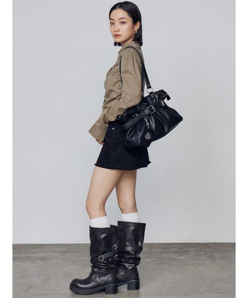 EMODA（エモダ）の「ボックスミニスカート（スカート・レディース・アイボリー/ブラック/ブラウン・SMALL/MEDIUM）」の15枚目の写真