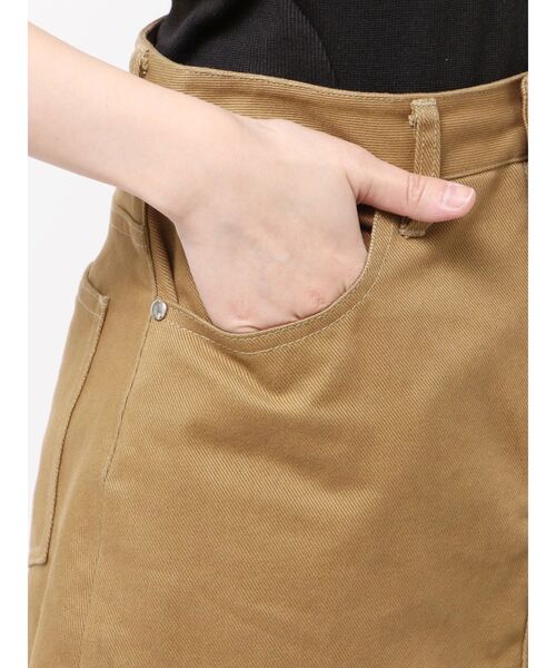 EMODA（エモダ）の「ボックスミニスカート（スカート・レディース・アイボリー/ブラック/ブラウン・SMALL/MEDIUM）」の7枚目の写真