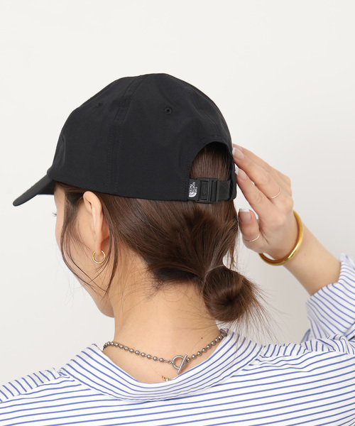 THE NORTH FACE(ザノースフェイス)の「《WEB限定》【THE NORTH FACE】 Verb Light Cap:NN02503(キャップ・レディース・ブラック/ライトグレー・FREE)」の4枚目の写真