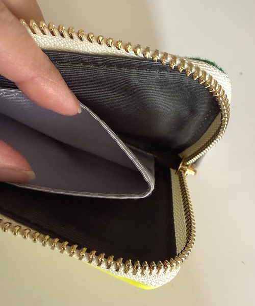 Q（キュー）の「モノグラムカードケース（カードケース・レディース・レモンイエロー/ピンク・MEDIUM）」の11枚目の写真