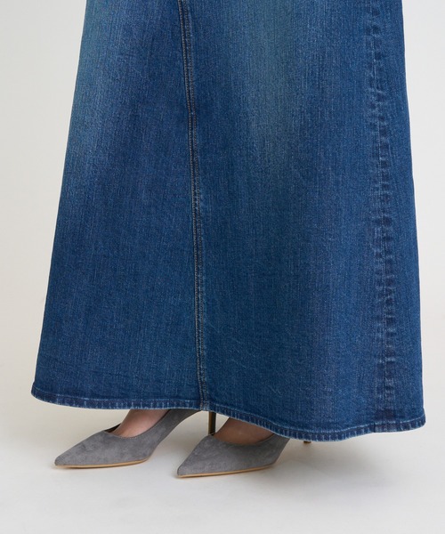 YANUK（ヤヌーク）の「フレアロングスカート（デニムスカート・レディース・ブルー・L/M/S）」の12枚目の写真