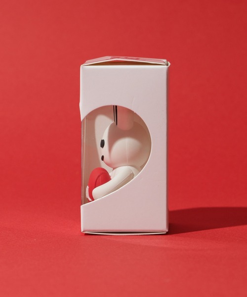 X-girl(エックスガール)の「MILLS LOGO HEART HOLDING BUNNY FIGURE(フィギュア・レディース・ピンク/ホワイト/ブルー/オレンジ・ONE SIZE)」の12枚目の写真