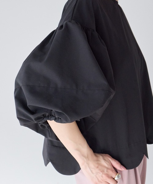 Neige(ネージュ)の「バルーンスリーブスカラップブラウス(シャツ/ブラウス・レディース・ホワイト/ブラック/ブルー・ONE SIZE)」の19枚目の写真