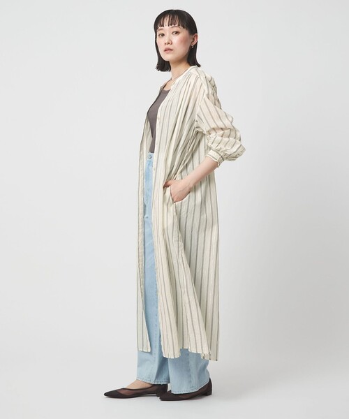 green label relaxing（グリーンレーベルリラクシング）の「ギャザー シャツワンピース（シャツワンピース・レディース・ライトブルー/オフホワイト・FREE）」の6枚目の写真