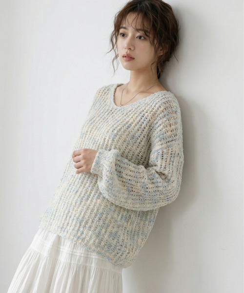 AMELY(エミリー)の「バックオープン ニットプルオーバー/体型カバー(ニット/セーター・レディース・その他/ブラック/クリーム/ブルー/ピンク/ブルー系その他・フリー)」の4枚目の写真