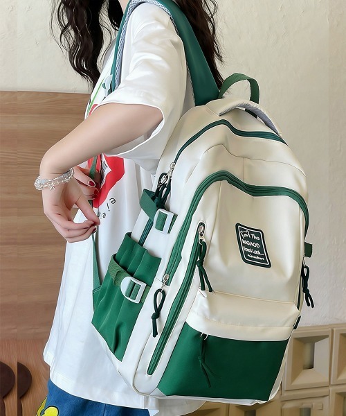 Miniministore(ミニミニストア)の「リュックサックバイカラーデイバッグ大容量(バックパック/リュック・レディース・ブラック/ネイビー/キャメル/ワインレッド/グリーン・FREE)」の3枚目の写真