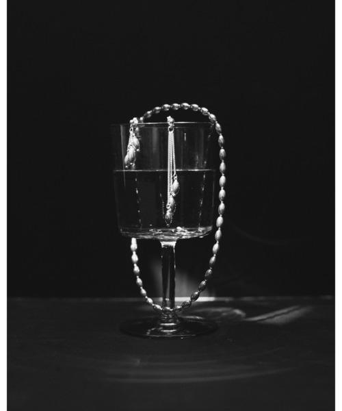 quip queint(クイップクエイント)の「【quip queint】germe asymmetry pierce/ジェルム アシンメトリー ピアス(ピアス(両耳用)・レディース・シルバー・FREE)」の5枚目の写真