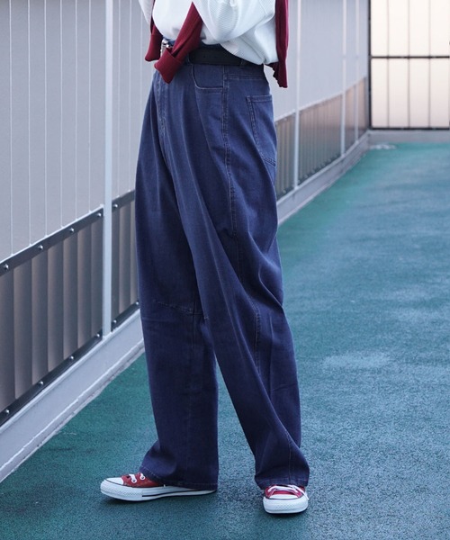 zootie（ズーティー）の「エアパンツ［バレルレッグ］（その他パンツ・レディース・ケミカルウォッシュ/ベージュ/インディゴブルー/ブラック系/ライトインディゴブルー/グレー系/ブラック/ライトブルー/アイボリー・M/L/LL）」の16枚目の写真