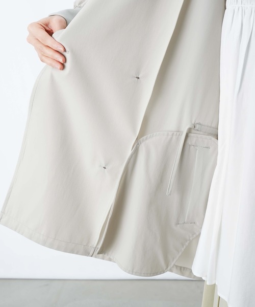 LUCA/LADY LUCK LUCA（ルカ/レディラックルカ）の「LC/LLL ミドル丈オーバートレンチコート（トレンチコート・レディース・チャコールグレー/ライトベージュ・FREE）」の17枚目の写真