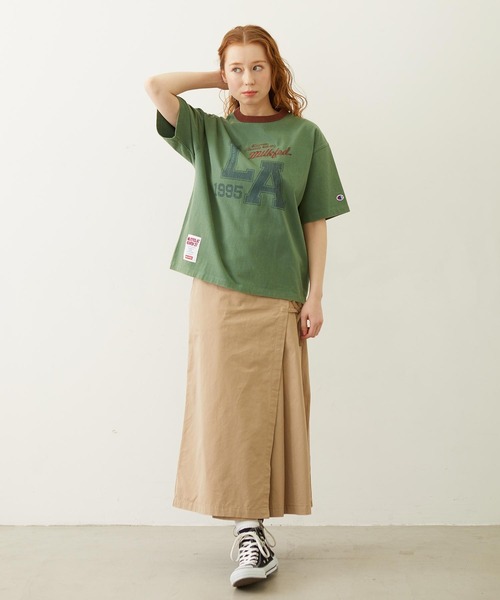 Champion(チャンピオン)の「MILKFED.×CHAMPION LA LOGO S/S TEE(Tシャツ/カットソー・レディース・ブラック/グリーン/オートミール/ネイビー・S/M)」の7枚目の写真