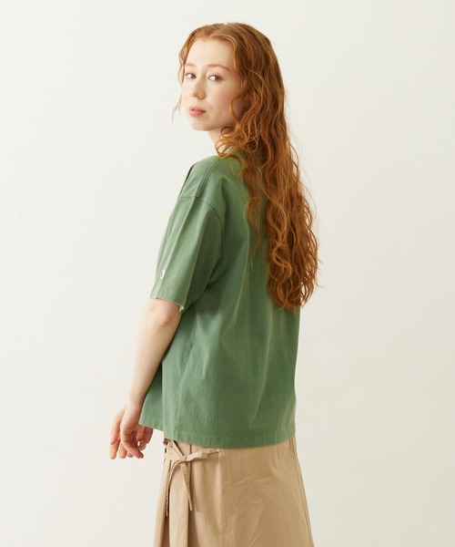 Champion(チャンピオン)の「MILKFED.×CHAMPION LA LOGO S/S TEE(Tシャツ/カットソー・レディース・ブラック/グリーン/オートミール/ネイビー・S/M)」の5枚目の写真