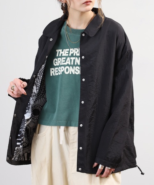 BARNDOOR(バーンドア)の「ナイロン裏プリント コーチジャケット 26SS(ナイロンジャケット・レディース・レッド/ネイビー/ブラック・FREE)」の1枚目の写真
