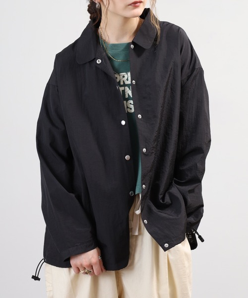 BARNDOOR(バーンドア)の「ナイロン裏プリント コーチジャケット 26SS(ナイロンジャケット・レディース・レッド/ネイビー/ブラック・FREE)」の4枚目の写真