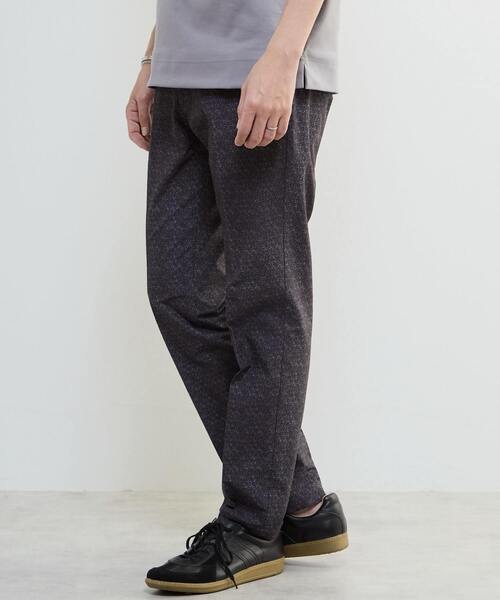 MEN'S MELROSE(メンズメルローズ)の「プリントテックサッカーイージーパンツ(セットアップ可)(スラックス・メンズ・ベージュ/ネイビー/ライトグレー/チャコールグレー・4/5/3/2)」の13枚目の写真