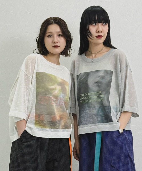 niko and...（ニコアンド）の「[MODE NORM CORE] シアーグラフィックニットプルオーバー（Tシャツ/カットソー・レディース・ラベンダー/グレー/オフホワイト・FREE）」の5枚目の写真
