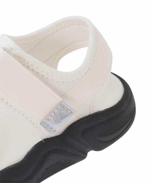 a.v.v（アーヴェヴェ）の「[KIDS]リボンスポサン（サンダル・キッズ・ブラック/ダークインディゴブルー/アイボリー・23/22/21/20/19/24）」の15枚目の写真