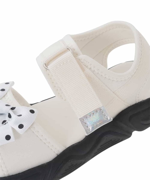 a.v.v（アーヴェヴェ）の「[KIDS]リボンスポサン（サンダル・キッズ・ブラック/ダークインディゴブルー/アイボリー・23/22/21/20/19/24）」の17枚目の写真