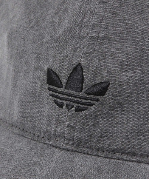 adidas(アディダス)の「【HEREIAM】adidas(アディダス)/WASHED CAP(キャップ・レディース・チャコール/スカイブルー・FREE)」の7枚目の写真