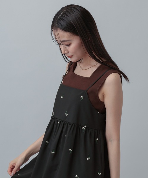 GLOBAL WORK（グローバルワーク）の「MATINEE LINE/フラワー刺繍キャミチュニック/646658（その他トップス・レディース・ブラック/ダークブラウン・MEDIUM/LARGE）」の17枚目の写真