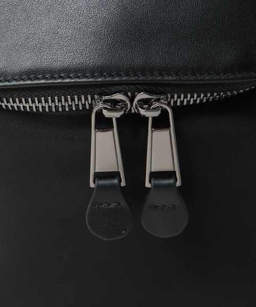 Three Four Time（ｽﾘｰﾌｫｰﾀｲﾑ）の「トリムレザーナイロンリュック（バックパック/リュック・レディース・ブラック・FREE）」の6枚目の写真