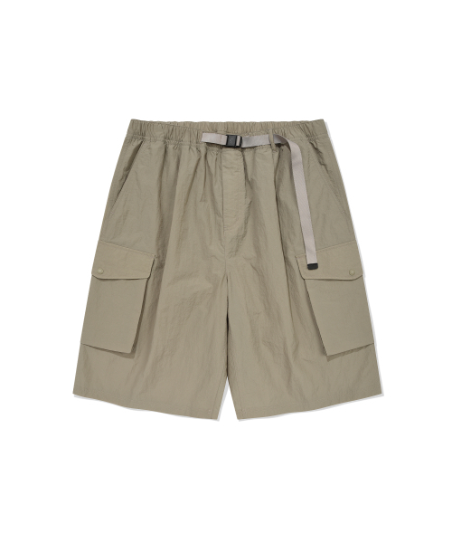 COVERNAT(カバーナット)の「バミューダカーゴナイロンショーツカーキベージュ(その他パンツ・メンズ・その他・SMALL/MEDIUM/LARGE/X-LARGE)」の2枚目の写真