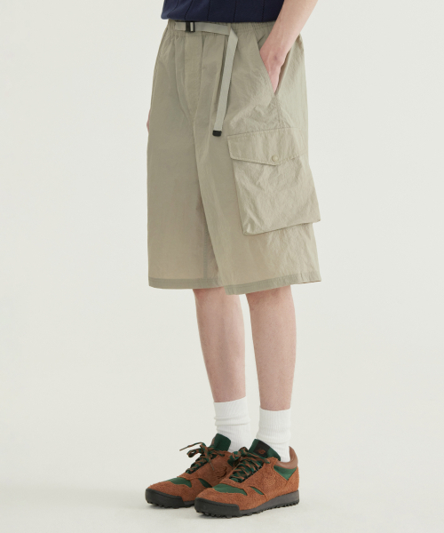 COVERNAT(カバーナット)の「バミューダカーゴナイロンショーツカーキベージュ(その他パンツ・メンズ・その他・SMALL/MEDIUM/LARGE/X-LARGE)」の8枚目の写真