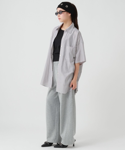 repipi armario(レピピ アルマリオ)の「ストライプBIGシャツ(シャツ/ブラウス・キッズ・ブラック/ピンク/サックスブルー・MEDIUM/LARGE)」の6枚目の写真