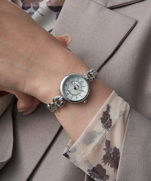 MAGASIN DE MODE Chou Chou(マガジンデモードシュシュ)の「【MAGASIN DE MODE Chou Chou】ウォータープルーフ チェーンウォッチ ST326 FW(アナログ腕時計・レディース・シルバー/ピンクゴールド/ゴールド・FREE)」の10枚目の写真