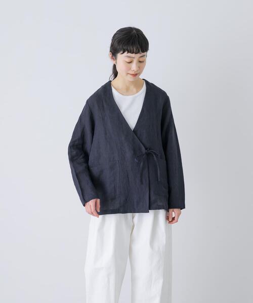 かぐれ（カグレ）の「リネンカシュクールカーディガンジャケット（ノーカラージャケット・レディース・ネイビー/ナチュラル・FREE）」の11枚目の写真