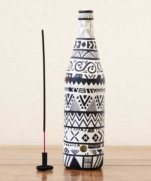 チャイハネ（チャイハネ）の「【チャイハネ】ハンドペイント ボトル型スティック用お香立て（ルームフレグランス/お香・レディース・その他9/その他/その他33/その他5/その他35・FREE）」の2枚目の写真