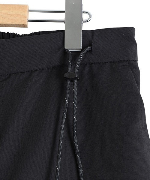 CMF OUTDOOR GARMENT（シーエムエフアウトドアガーメント）の「CMF OUTDOOR GARMENT / シーエムエフ アウトドア ガーメント：CORD PANTS：CMF2502-P05C[AST]（その他パンツ・メンズ・ブラック・L）」の4枚目の写真