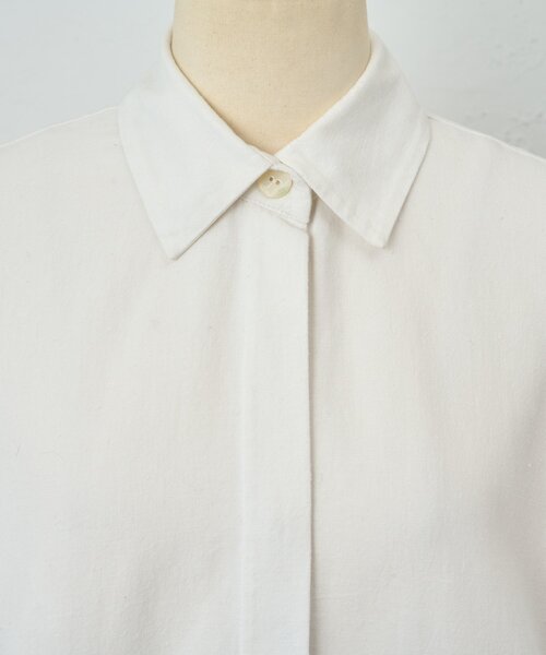 LIVETART(リヴェタート)の「《KHADI&CO》比翼コットンシャツ(シャツ/ブラウス・レディース・ホワイト・MEDIUM)」の6枚目の写真